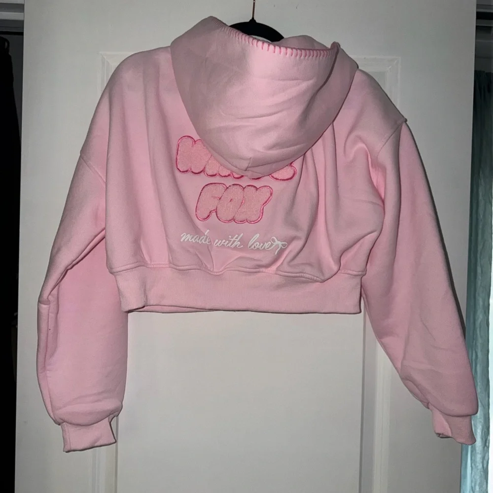 NWT! WHITE FOX- cropped zip front hoodie - Picture 6 of 8